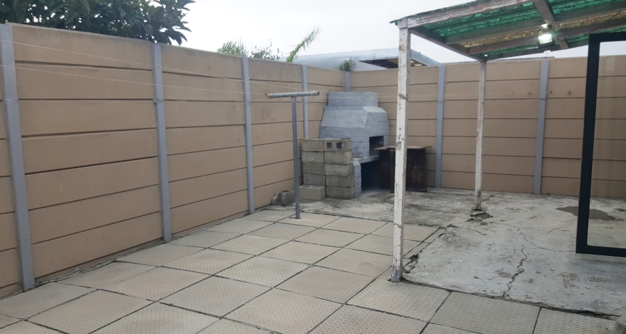 To Let 1 Bedroom Property for Rent in Wetton Western Cape